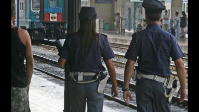 Girato davanti alla stazione ferroviaria di Pavia