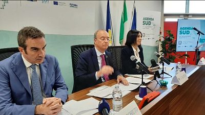 Regione Calabria vara l'Osservatorio per il diritto allo studio Regione Calabria vara l'Osservatorio per il diritto allo studio