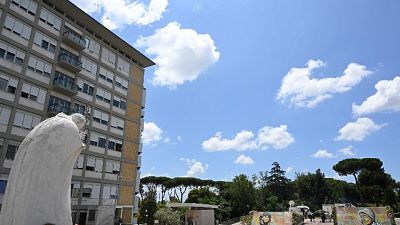 Ha pranzato insieme a quanti lo assistono Ha pranzato insieme a quanti lo assistono