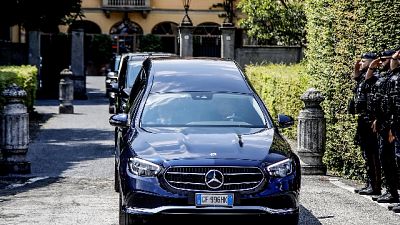 Le ceneri saranno poi riposte nel mausoleo a Villa San Martino