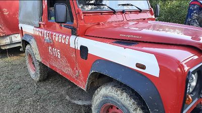 L'incidente a Manfredonia, ricerche dei vigili del fuoco