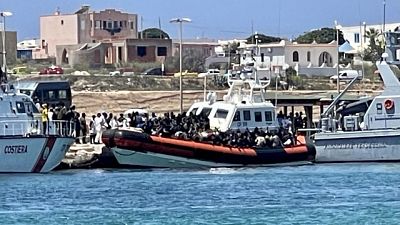 Ieri soccorse 28 imbarcazioni con 1.149 persone a bordo Ieri soccorse 28 imbarcazioni con 1.149 persone a bordo