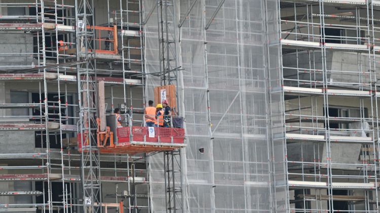 Controlli in più cantieri: 'lavori mai fatti', 2 denunce a Pisa