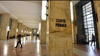 Un 40enne condannato a Milano. Pm: 'In casa un clima di terrore'