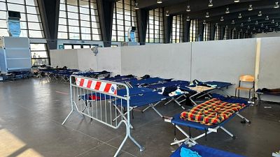 Arcivescovo: 'Piccolo esercito volontari risponde a emergenza' Arcivescovo: 'Piccolo esercito volontari risponde a emergenza'
