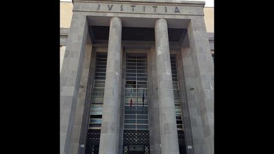 Indagini dei carabinieri per far luce sulla vicenda Indagini dei carabinieri per far luce sulla vicenda