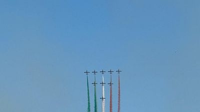 Esibizione al Poetto di Cagliari per i 100 anni dell'Aeronautica Esibizione al Poetto di Cagliari per i 100 anni dell'Aeronautica