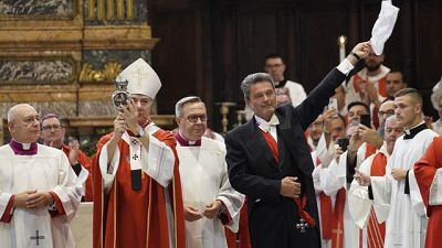Cattedrale affollata a Napoli per il prodigio della liquefazione