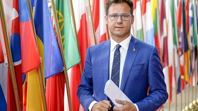 'Contiene materiale su attività parlamentare, Milano è insicura' 'Contiene materiale su attività parlamentare, Milano è insicura'