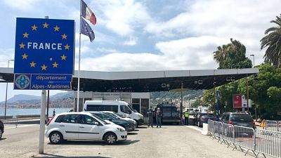 Frontalieri, 'per ora solo qualche coda in ingresso ma si passa'
