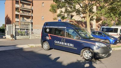 Indagini, 'violenze in casa per portagli via soldi e oggetti' Indagini, 'violenze in casa per portagli via soldi e oggetti'