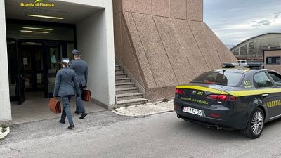 Indagine Ghost Broker Guardia finanza, bloccati immobili e auto Indagine Ghost Broker Guardia finanza, bloccati immobili e auto