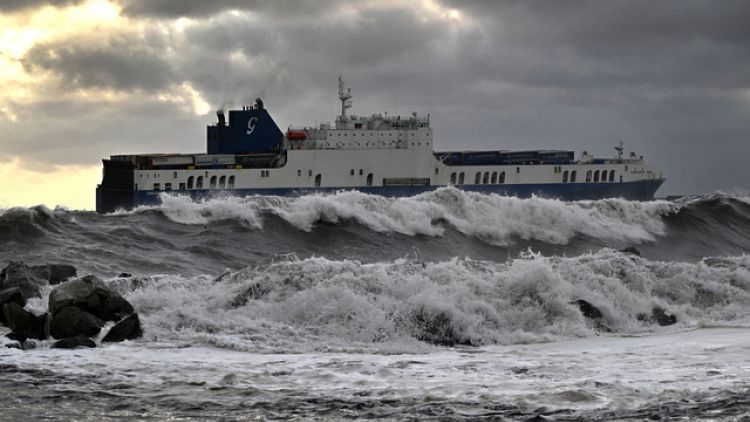'Danni nei Comuni costieri a causa della forte mareggiata'