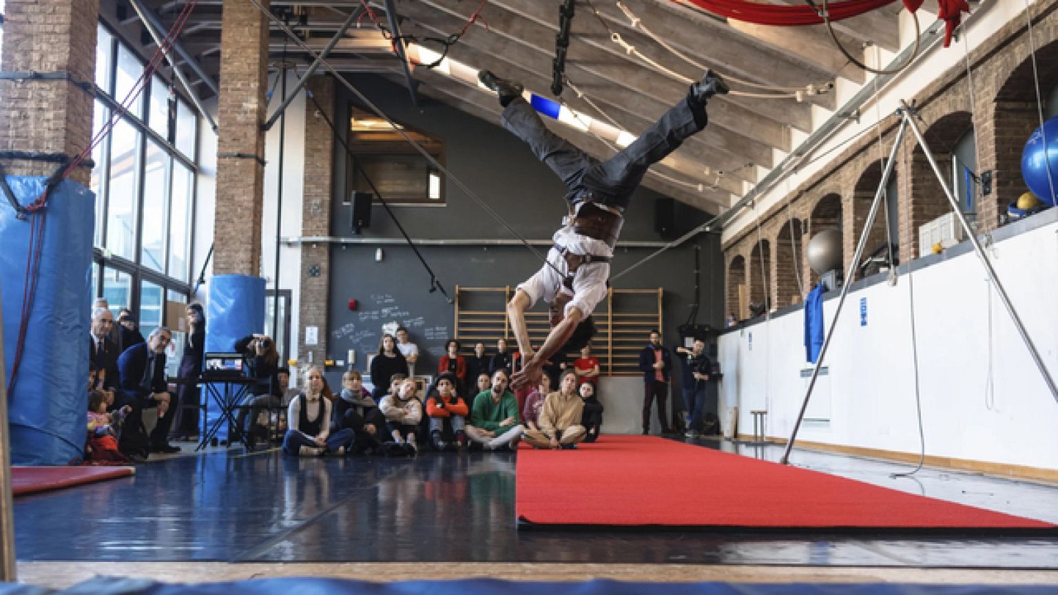 Cirko Vertigo, due sedi e oltre 60 iscritti alla triennale