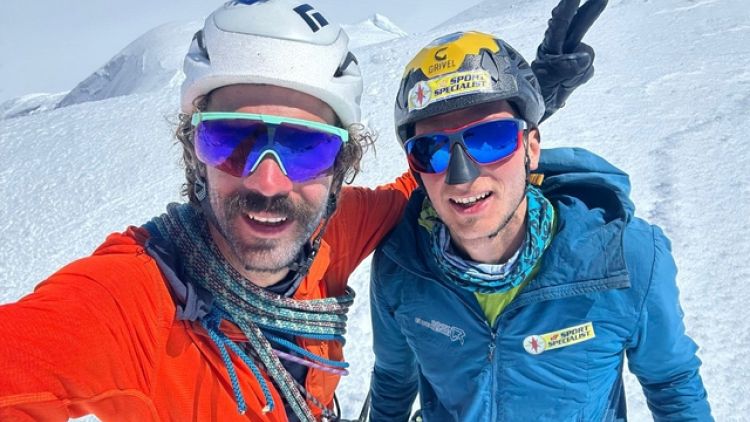 Luca Schiera e Paolo Marazzi sulla cima del Cerro Nora Oeste