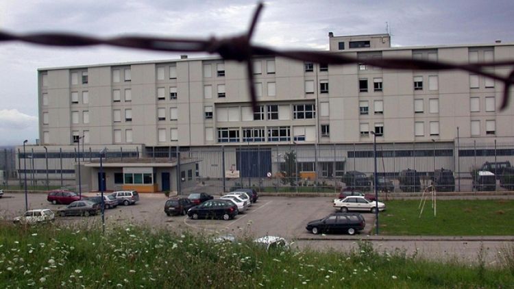Sappe, rinvenuta a Teramo durante controllo pacchi per detenuti