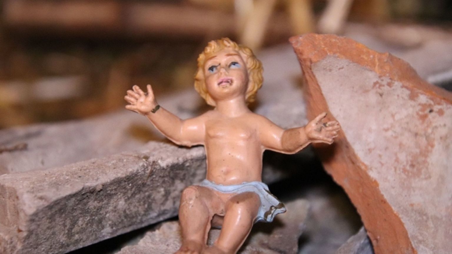 Nel presepe soldati e carri armati invece dei pastori e cammelli